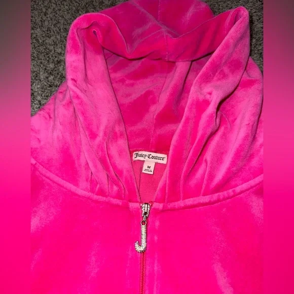 Juicy Couture Pink Zip-Up Hoodie size medium - Picture 2 of 4